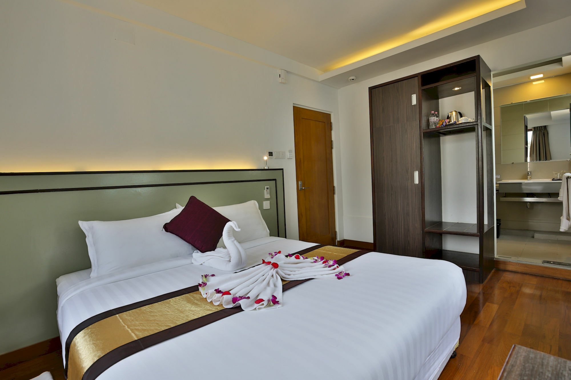 Sky View Hotel Rangoon Eksteriør billede