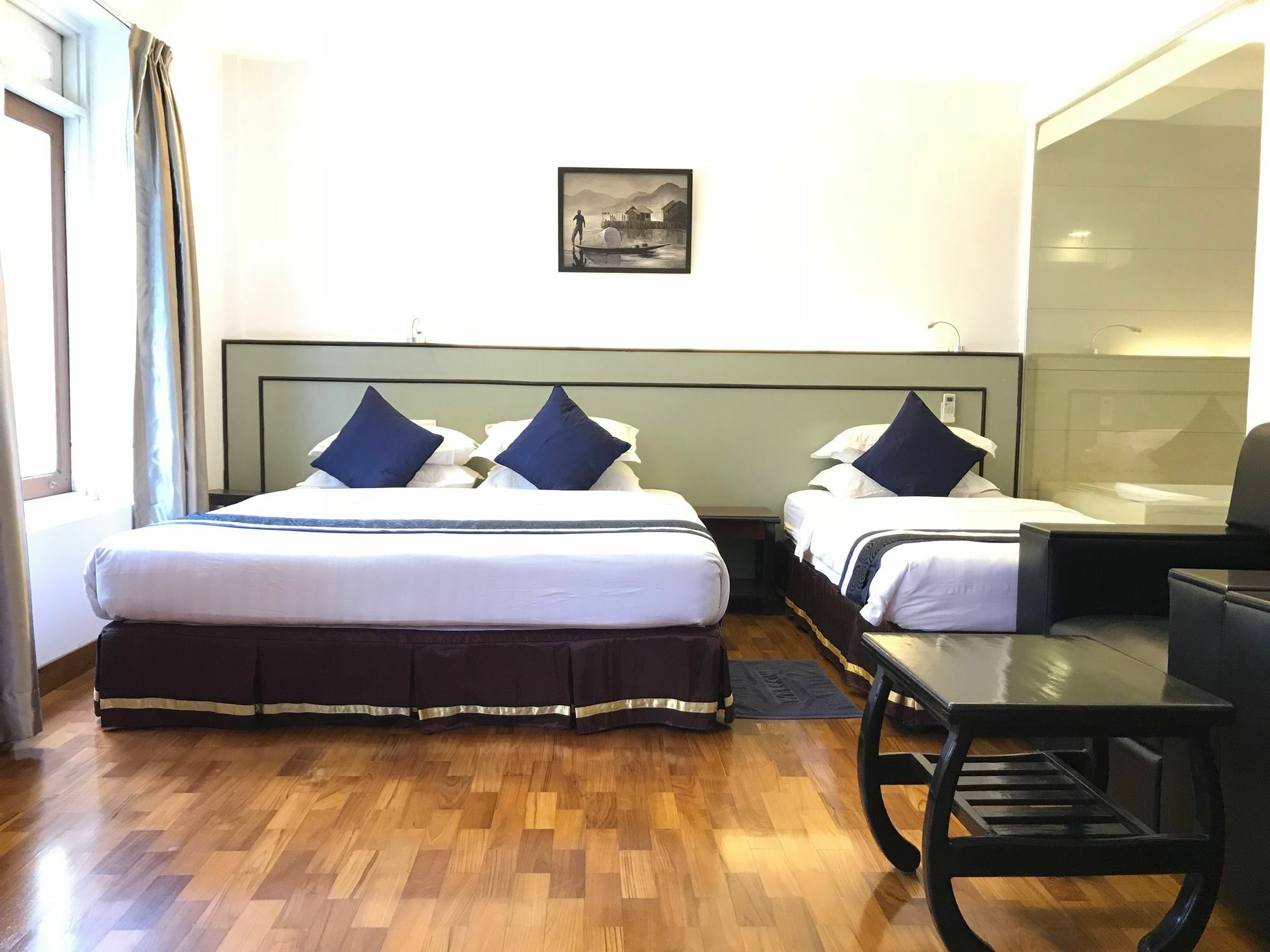 Sky View Hotel Rangoon Eksteriør billede