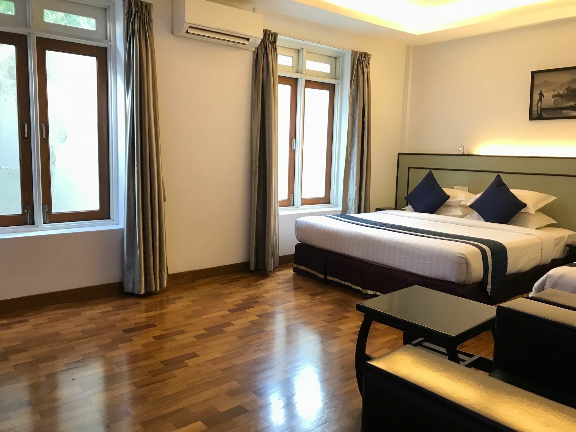 Sky View Hotel Rangoon Eksteriør billede